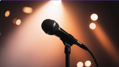 Microphone under lights